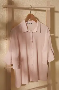 

Trendyol Collar Detailed Shirt TWOSS20GO0367