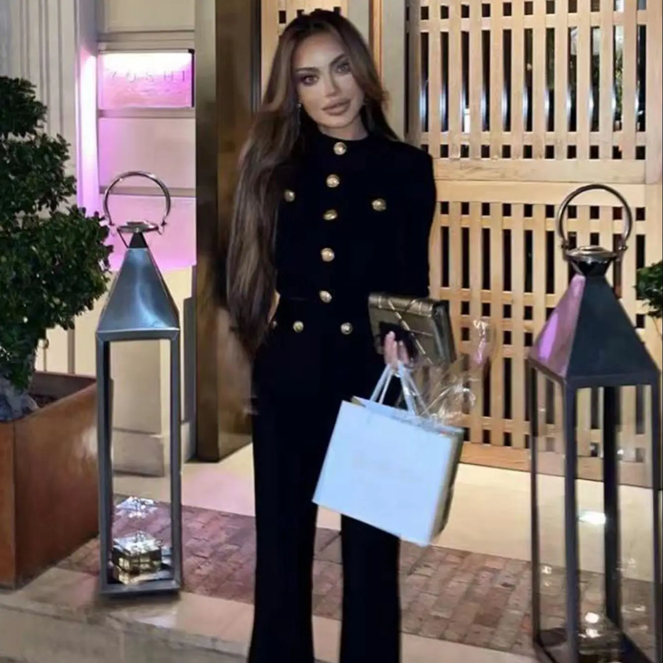 여성 가을 ??긴 소매 골드 버튼 스트레치 붕대 블랙 탑 긴 바지 캐주얼 휴가 패션 세트