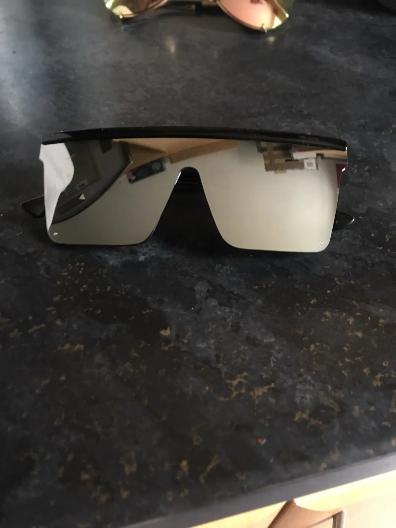 משקפי שמש לאישה דגם 1768 photo review