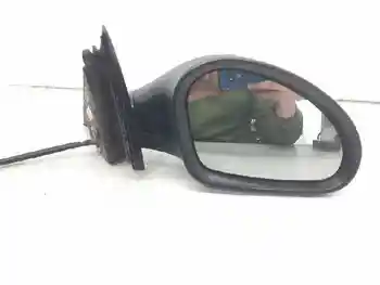 

014142 rearview right SEAT CORDOBA BERLINA (6L2)