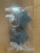 Chupete de silicona de Metal para bebé, sujeciones monocolor, bonitos soportes con pinzas para chupetes para bebé, accesorios de silicona de grado alimenticio, 2 uds.