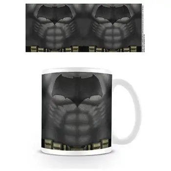

Batman V Superman Batman Chest (Cup) PYRAMID6.35