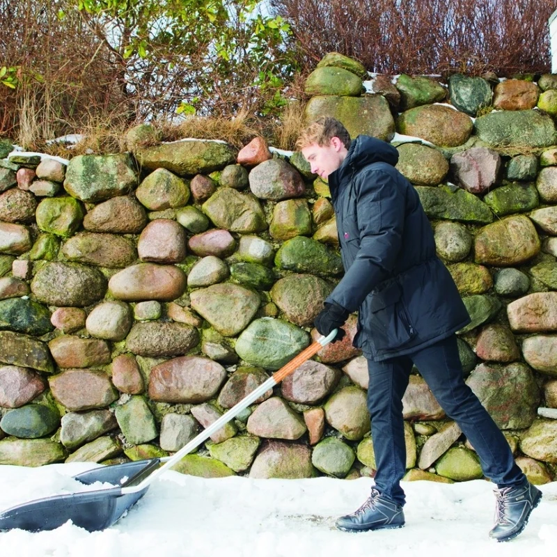 Скрепер-волокуша Fiskars SnowXpert(1003470