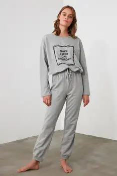 

Trendyol Knitted Pajamas Set THMAW21PT0513