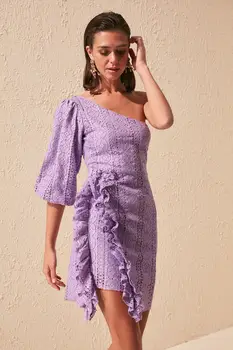 

Trendyol Ruffle Detail Dress TPRSS20EL0121