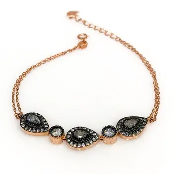 

Drop Diamond Montür Silver Simple Elegant Bracelet