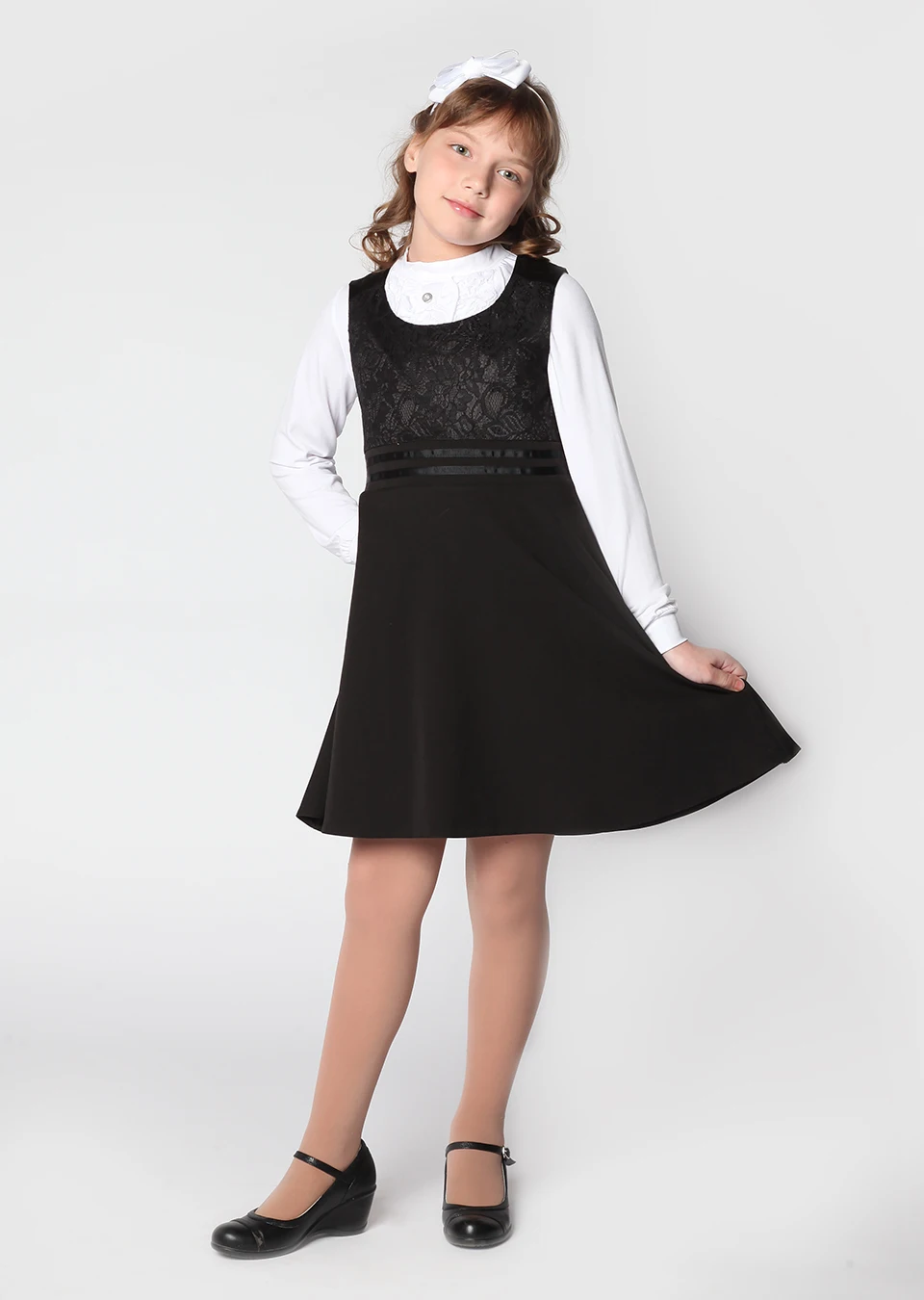 Школьные платья сарафаны. Школьный сарафан skylake. Сарафан школьный для старшеклассницы. Сарафан skylake для девочки. Choupette (шупет) школьная форма.