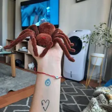 Chico de Control remoto regalo para aterrador espeluznante de araña de peluche de infrarrojos RC tarántula juguete 95AE accesorios para Halloween broma juguete divertido Juguetes