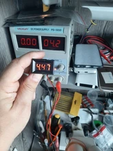 Mini voltímetro Digital de alta calidad para coche, batería de prueba de voltaje DC 2,4 V-30V, 2 cables, pantalla LED