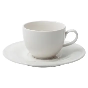 

Coffee a pair of Maxim Diamond for cappuccino coffee, milky-white