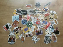 Paquete de 50 Uds. De pegatina de amigos, serie televisiva de TV, regalos para maletas, bricolaje, portátil, guitarra, monopatín, pegatinas impermeables para teléfono