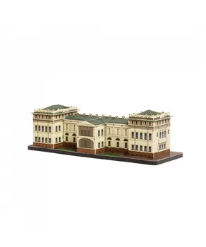 

561 new Hermitage. Model of cardboard. Series "Petersburg on the palm". Smart paper.