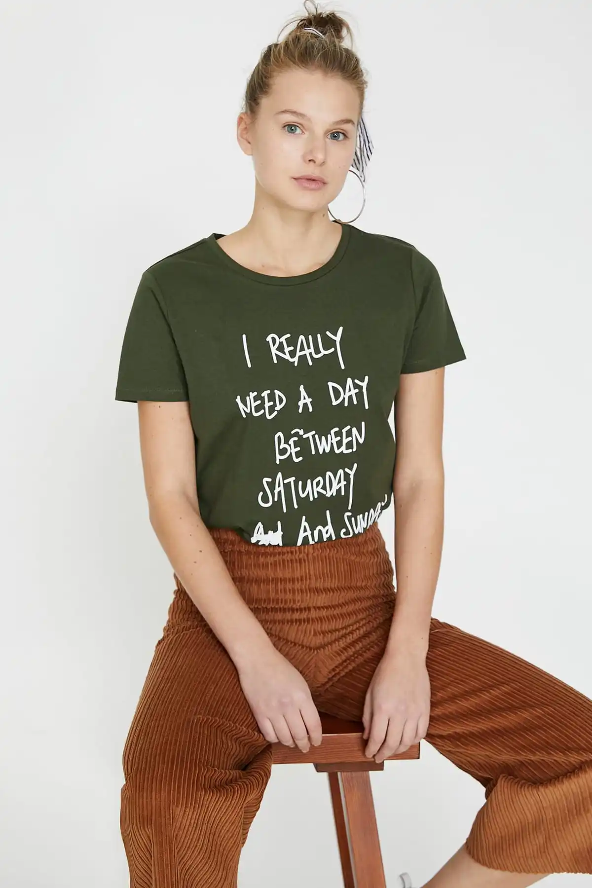 Женская футболка с коротким рукавом Koton зеленая велосипедным воротником 9