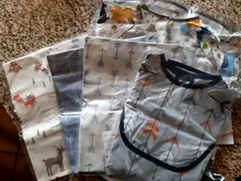 Baberos con estampado de animales caricatura para bebé, pechera infantil impermeable de EVA para niños, pantalones cortos de manga para todas las estaciones, babero de tela para bebé