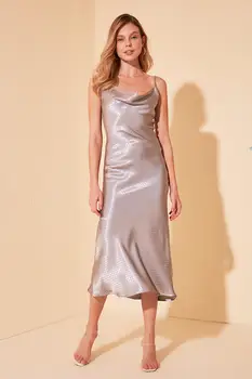 

Trendyol Jacquard Satin Dress TWOSS20EL2533