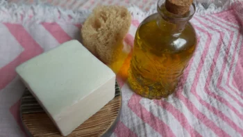 

Pure Olive Oil Castile Soap -Hand Made (Zeytinyağlı Saf Sabun /Kastil Sabun)