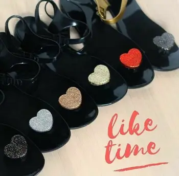 

Sandals zhoelala heart black sandals
