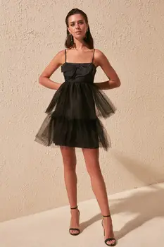 

Trendyol Ribbon Detail Dress TPRSS20EL1173