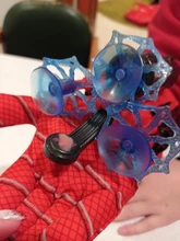Nuevo Hombre Araña juguetes de plástico Cosplay guante de Spiderman juego de iniciador con la caja Original divertido juguetes para niños Año Nuevo cumpleaños Gi
