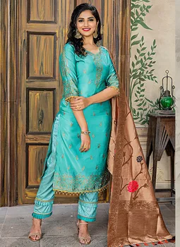 

Set Salwar Kameez