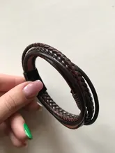 Precio al por mayor pulsera clásica de cuero genuino para hombres joyería de encanto de mano imán multicapa regalo hecho a mano para chicos geniales pulseira masculina