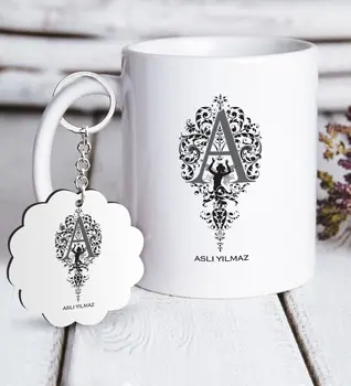

Personalized Calligraphy Letter White Mug and Keychain Gift Seti-2