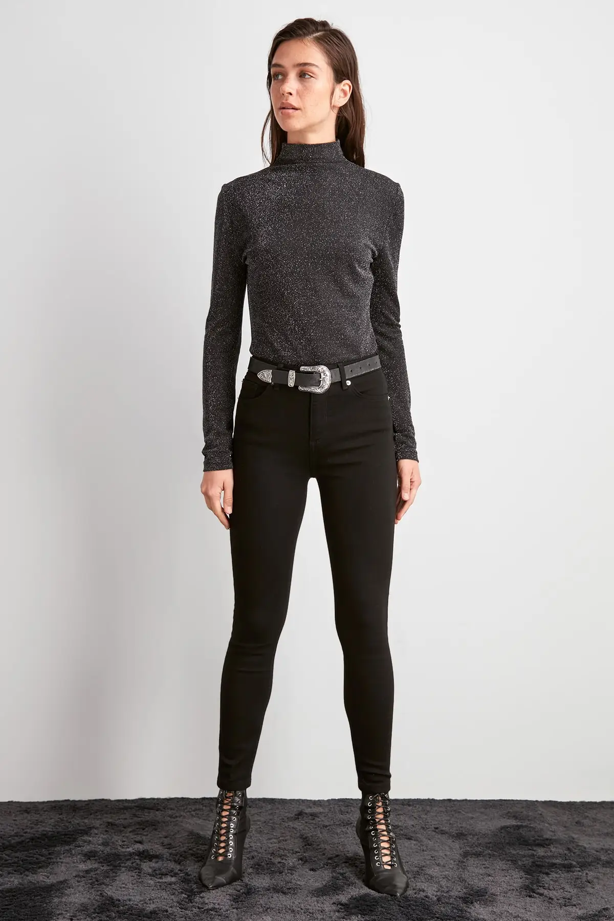 Trendyol джинсы скинни с нормальной талией TWOAW20JE0495