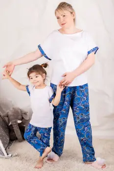 

Armonika Women Shawl Printed Mother-Daughter Pajamas set ARM-20Y001009