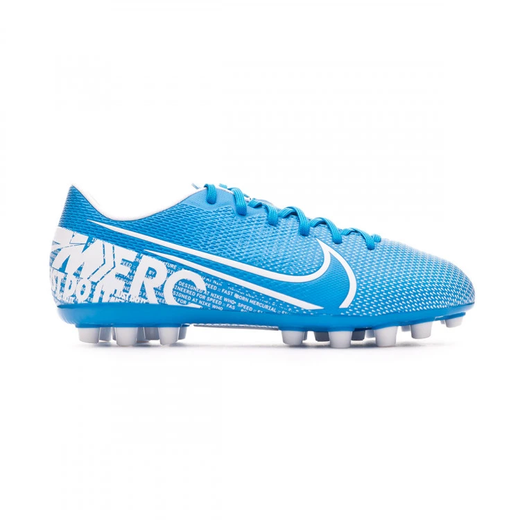 nike football boots artificial grass