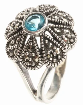 

Yuk marcasite ring with marcasite and cubic zirconia
