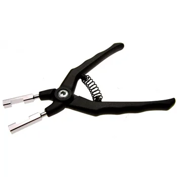 

Pliers for disassemble fuel tubes with quick plug