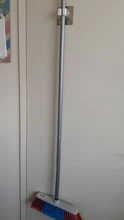 Ganchos multiusos adhesivos para montar en la pared, soporte organizador de fregona, gancho para escoba, ganchos fuertes para cocina y baño, 2/4 Uds.