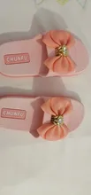 Sandalias de verano para niñas, Chanclas de playa plisadas con volantes, zapatillas de princesa para baño, zapatillas de interior