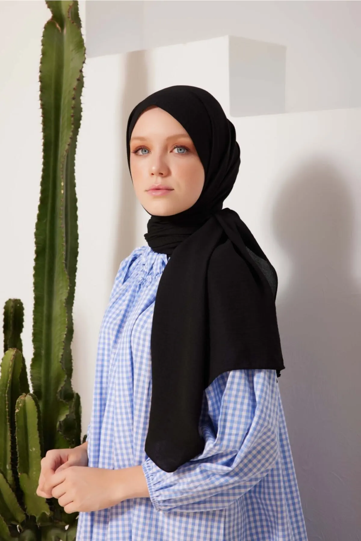 Women Plain Shawl Scarf Hijab Islamic Clothing Scarf New Muslim Fashion Turkey Scarf Medina Silk Design Soft Non-Slip Hijab