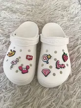 Charms de zapatos bonitos para niños, accesorios de diamantes, flamenco, amor, té de la leche, decoración para hebilla de zapato para croc jibz, x-mas, regalos de fiesta, novedad