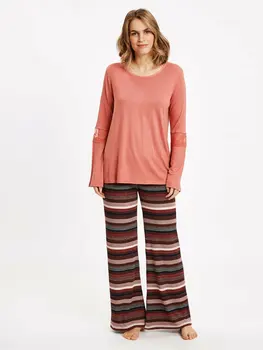 

Pattern Temporary Shed Pajamas set