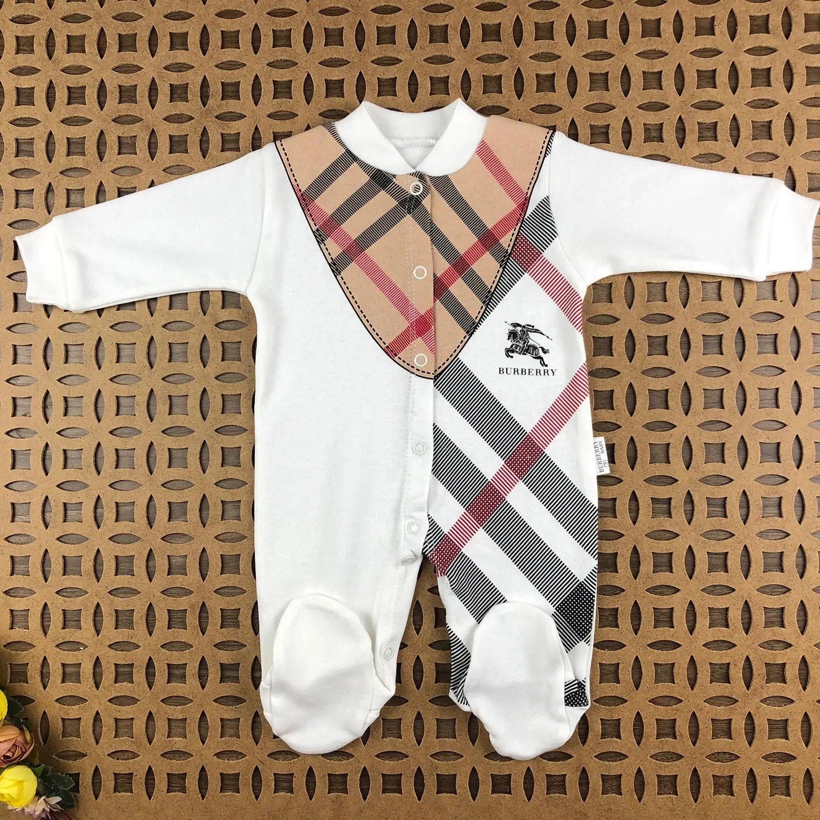 Ensemble Pyjama De Luxe Burberry Fashions Baby Boutique Ensemble Pyjama De Luxe Burberry Fashions Baby Boutique