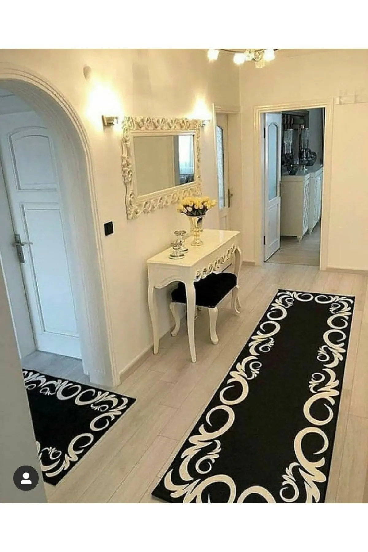 

Swan Pattern Aisle Carpet Washable Non-Slip Leather Base Easy To Clean Thai Feather Fabric Home Decoration Lounge Rug