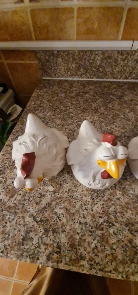 Chicken Yard Art Resin Chicken Home Decoration Backyard Lawn Garden Stakes Farm Rooster Cockerel Steel Chicken Resin Sculptures photo review