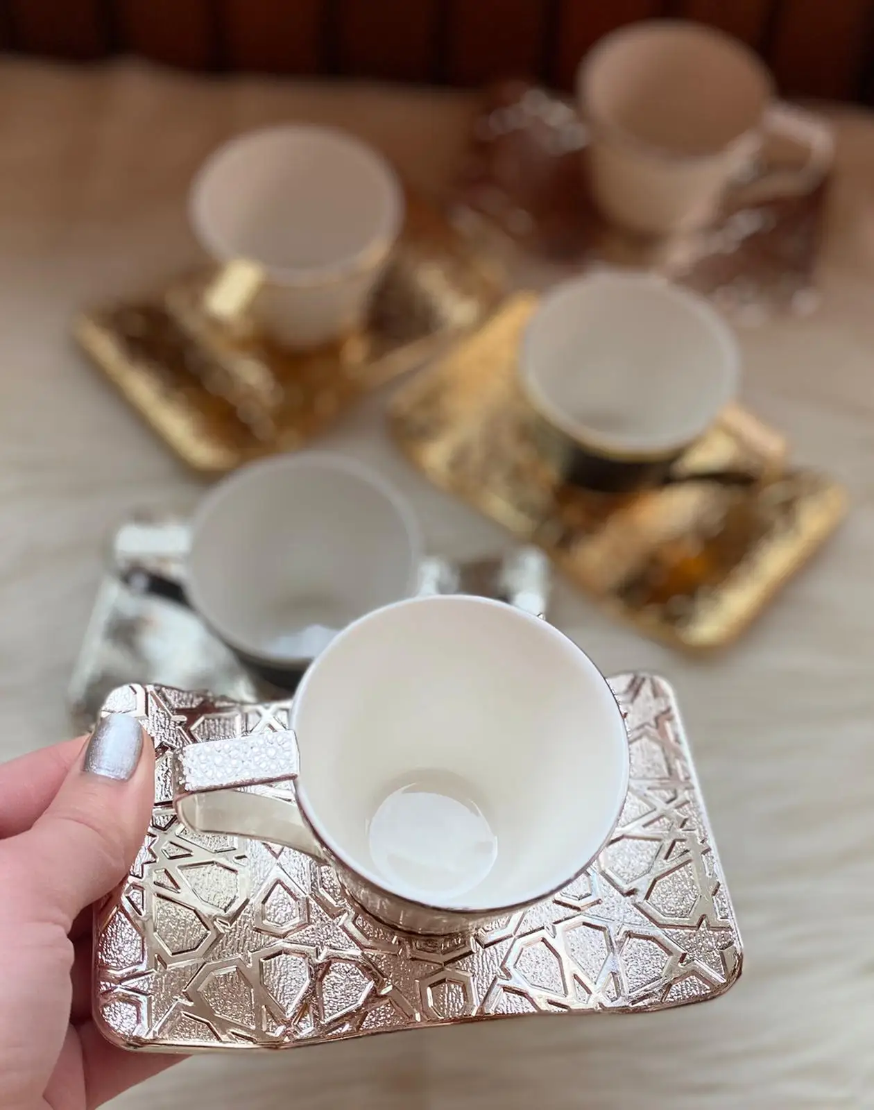 https://ae01.alicdn.com/kf/Uef02efe6a9e849cfae78b2e71ea41dafi/English-Espresso-Cups-Saucers-With-12-Pcs-porcelain-Gold-Coffee-Cup-White-Latte-Glass-Black-Gold.jpeg