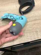 Dispensador de bolsas desechables para perro, con linterna LED integrada y Clip para correa, accesorio para caminar, WXV