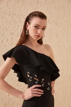 

Trendyol Waist Detail Dress TPRSS20EL1180