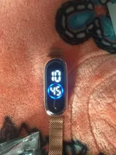 Reloj Led magnético para mujer, resistente al agua, táctil, Digital, de pulsera