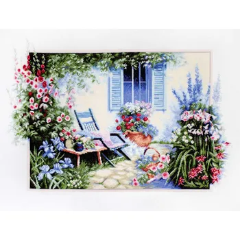

"Embroidery kit", "floss embroidery kit", "cross stitch", "counted cross", "Luca-S", "counted cross stitching"