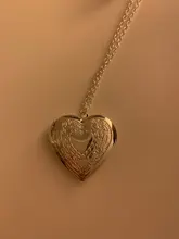 Diseño único tallado corazón-marco de fotos con forma colgante con abalorio, collares de medallón ajustables, joyería conmemorativa para hombres y mujeres