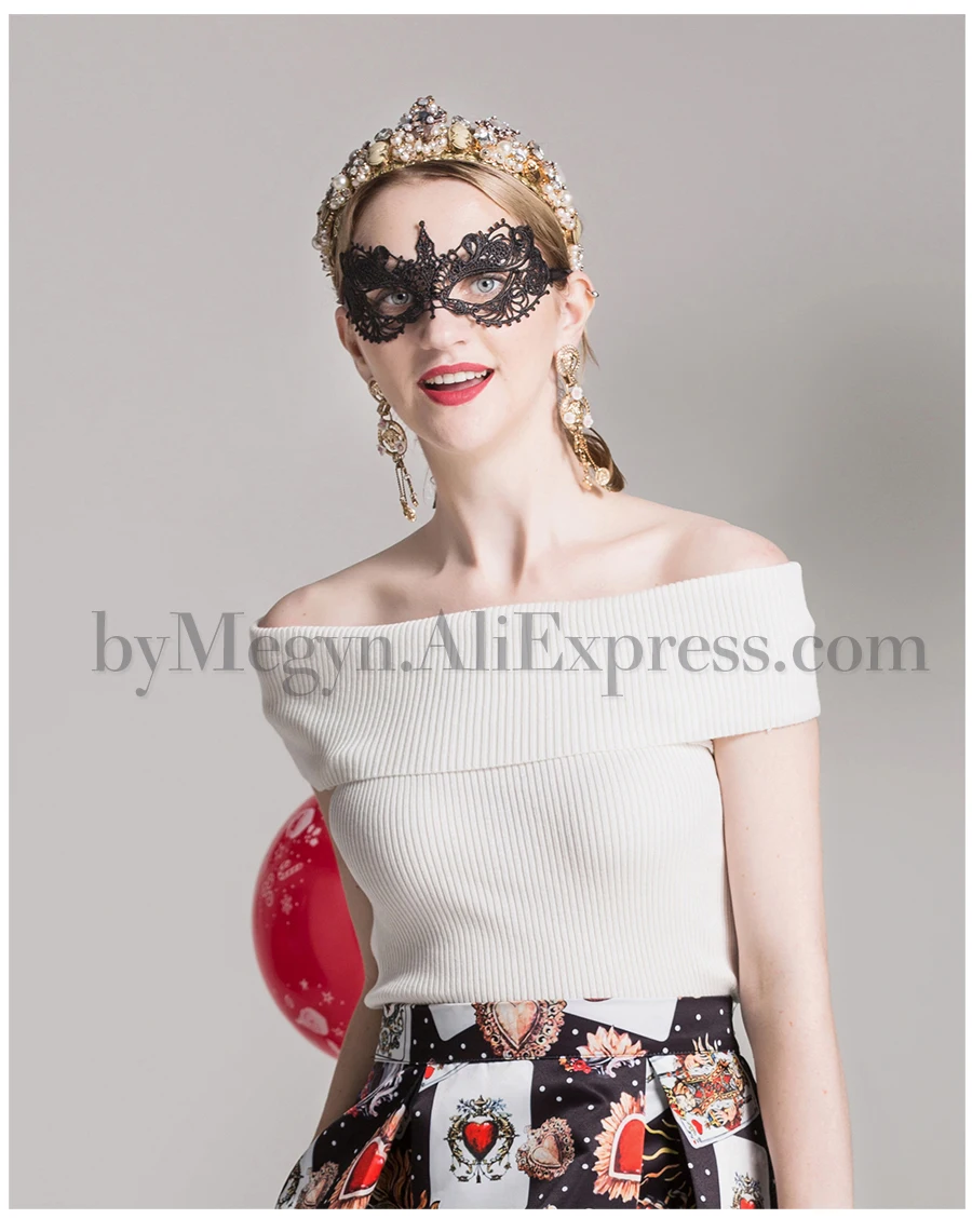 HTB1vCkrmjqhSKJjSspnq6A79XXaP