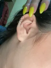 Pendiente de cartílago falso para mujeres y hombres, Clips de oreja sin Piercing, de hojas doradas, joyería, regalos al por mayor