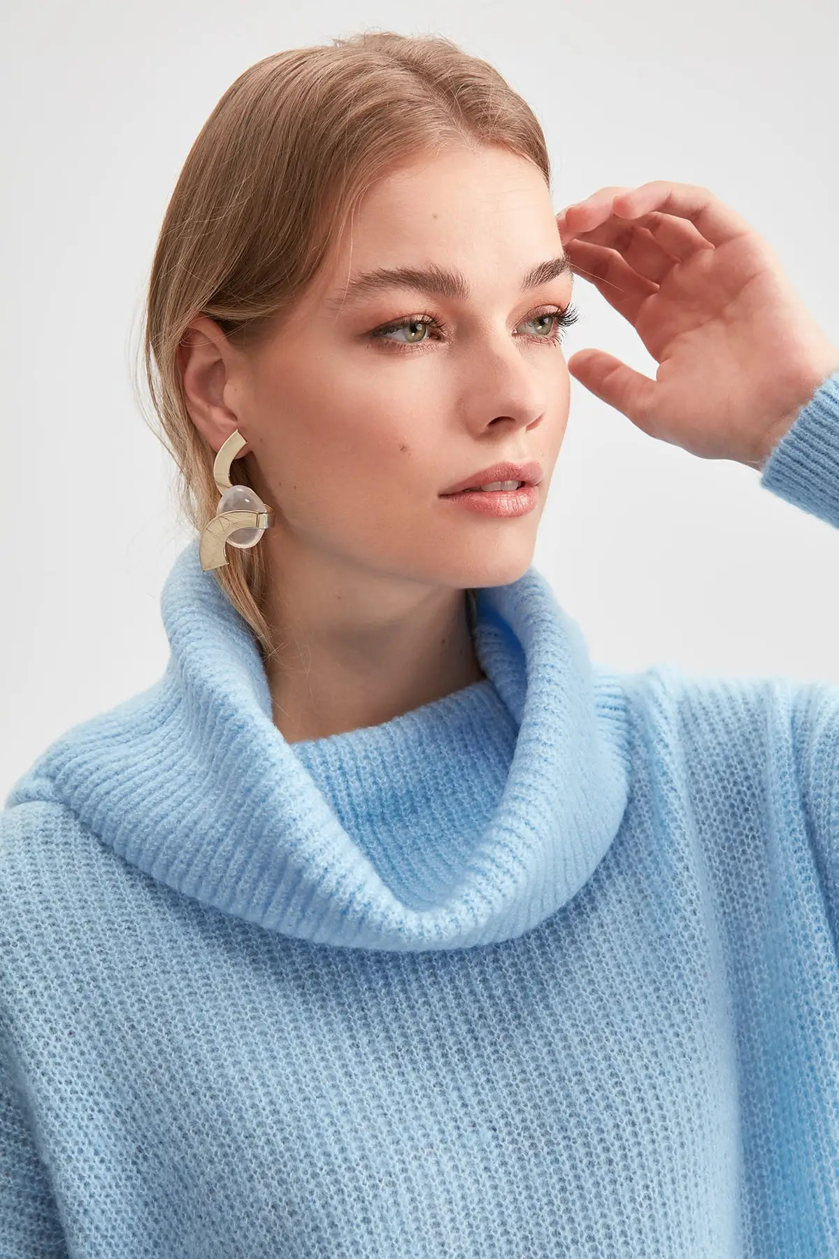 

Trendyol Turtleneck Sweater Dress TWOAW20EL2234