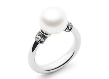

White Gold Kailis ring with Australian Diamonds and Pearl