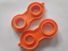 Herramienta de limpieza Universal, llave de cuatro burbujeador, desmontaje de salida, grifo de agua, lados amarillos